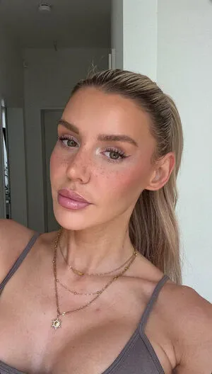 Gerda Lewis OnlyFans Leaked Free Thumbnail Picture - #ALUQpDJ9he