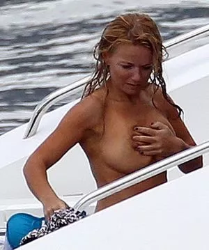 Geri Halliwell OnlyFans Leaked Free Thumbnail Picture - #OYqehJI1WP