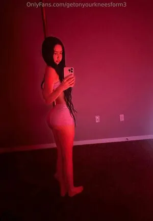 Getonyourkneesform3 OnlyFans Leaked Free Thumbnail Picture - #TrxHywlXuJ