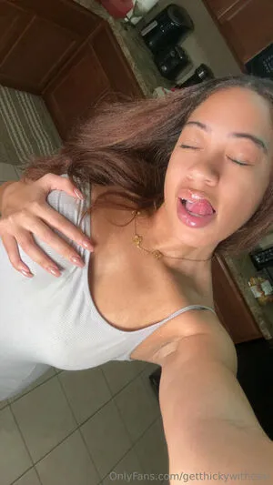 Getthickywithessi OnlyFans Leaked Free Thumbnail Picture - #PptZYZIqix