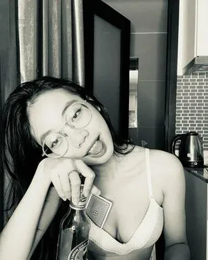 Ggoldenbee OnlyFans Leaked Free Thumbnail Picture - #4gmg9Ulq66