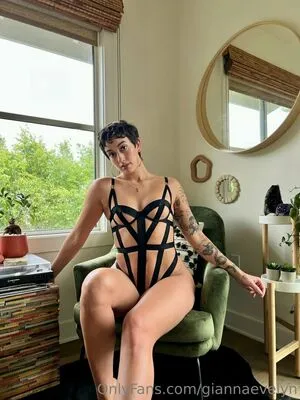 Gianna Evelyn OnlyFans Leaked Free Thumbnail Picture - #Tj4A8VmlAJ