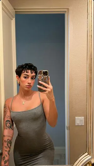 Gianna Evelyn OnlyFans Leaked Free Thumbnail Picture - #badMe2kAfz