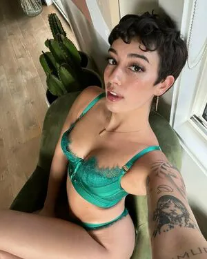 Gianna Evelyn OnlyFans Leaked Free Thumbnail Picture - #otteojkAer