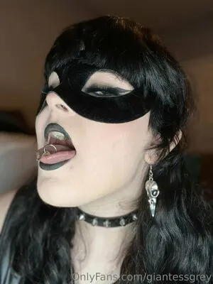 Giantessgrey OnlyFans Leaked Free Thumbnail Picture - #EdI6385NSk