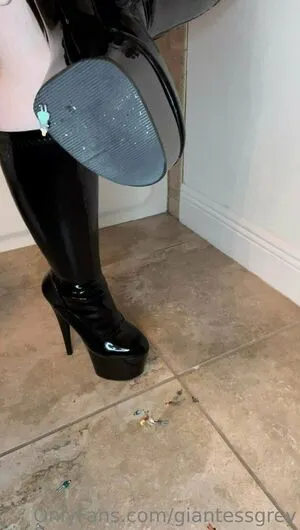 Giantessgrey OnlyFans Leaked Free Thumbnail Picture - #iyAPn7zkz9