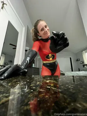 Giantesstara OnlyFans Leaked Free Thumbnail Picture - #QCLyU035nC