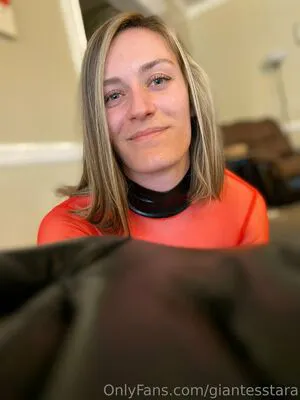 Giantesstara OnlyFans Leaked Free Thumbnail Picture - #tHyd7MmILF