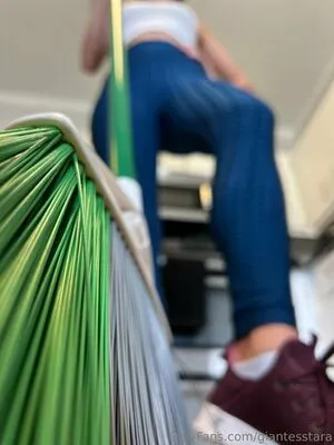 Giantesstara OnlyFans Leaked Free Thumbnail Picture - #x5e7MTkjhO