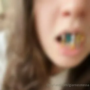 Giantesstessa OnlyFans Leaked Free Thumbnail Picture - #LymIXelKHr