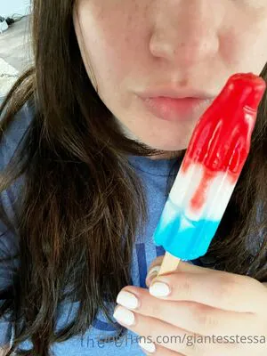Giantesstessa OnlyFans Leaked Free Thumbnail Picture - #Yl2GRr9Nrf
