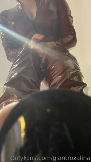 Giantrozalina OnlyFans Leaked Free Thumbnail Picture - #ffLgyo0sBG