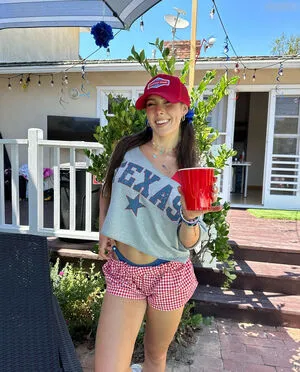 Gibson Sisters OnlyFans Leaked Free Thumbnail Picture - #l0KXK3LR2X