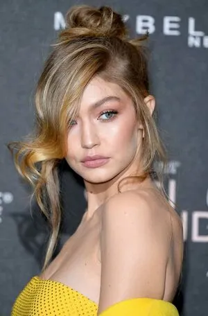 Gigi Hadid OnlyFans Leaked Free Thumbnail Picture - #C08TiqCgGp