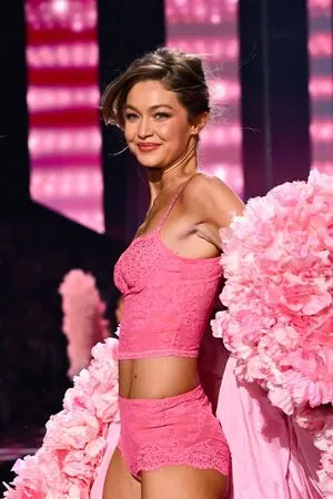 Gigi Hadid OnlyFans Leaked Free Thumbnail Picture - #UpHaaL77QZ