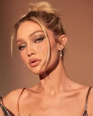 Gigi Hadid OnlyFans Leaked Free Thumbnail Picture - #eI0F1cMP2q