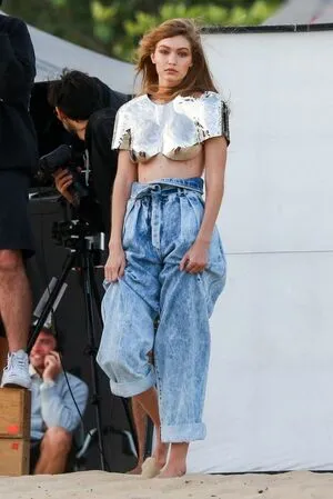 Gigi Hadid OnlyFans Leaked Free Thumbnail Picture - #g3IAUIy1t6