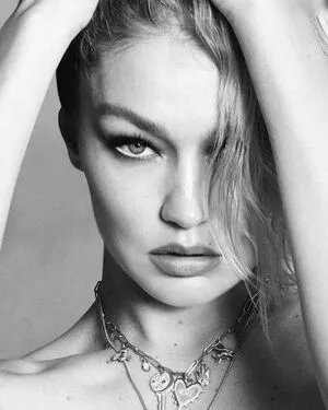 Gigi Hadid OnlyFans Leaked Free Thumbnail Picture - #n9wjFImisc