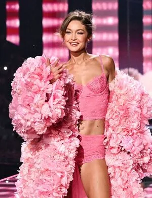 Gigi Hadid OnlyFans Leaked Free Thumbnail Picture - #p3vamvvCsz