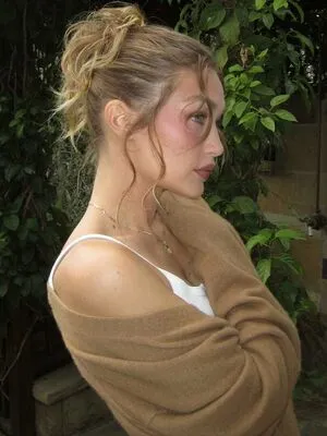 Gigi Hadid OnlyFans Leaked Free Thumbnail Picture - #rzwlInsLoT