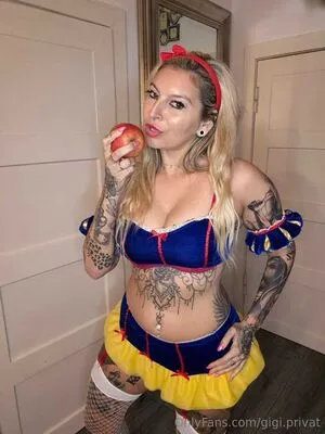 Gigi Privat OnlyFans Leaked Free Thumbnail Picture - #MHB5sdVT8d