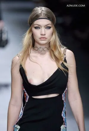 Gigihadid OnlyFans Leaked Free Thumbnail Picture - #3iCGA7T8x5