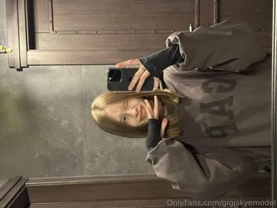 Gigiskyemodel OnlyFans Leaked Free Thumbnail Picture - #hIHSNvu8xI