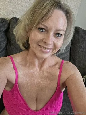 Gilfyrose OnlyFans Leaked Free Thumbnail Picture - #HyZ2ov9pxe