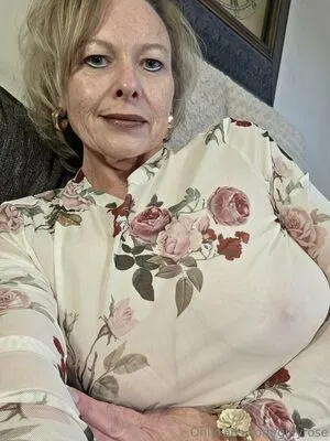 Gilfyrose OnlyFans Leaked Free Thumbnail Picture - #Y5QIINPMKr