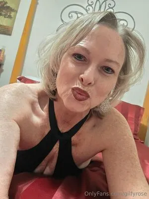Gilfyrose OnlyFans Leaked Free Thumbnail Picture - #dQdj9v5mQQ