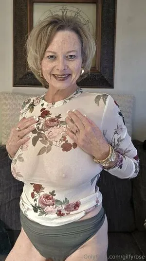 Gilfyrose OnlyFans Leaked Free Thumbnail Picture - #w9llk09fr8