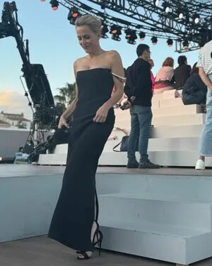 Gillian Anderson OnlyFans Leaked Free Thumbnail Picture - #Qq5BAkD0w4