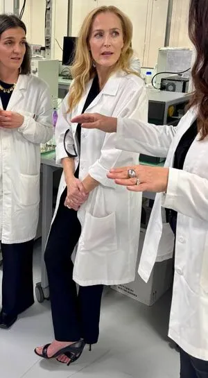 Gillian Anderson OnlyFans Leaked Free Thumbnail Picture - #bPXl19zxbS