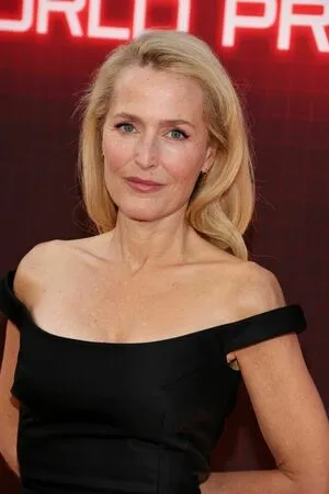 Gillian Anderson OnlyFans Leaked Free Thumbnail Picture - #envterPlGb