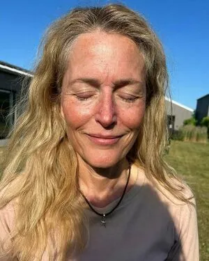 Gillian Anderson OnlyFans Leaked Free Thumbnail Picture - #gaSwoVUI1x