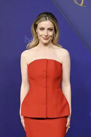 Gillian Jacobs Thumbnail Picture