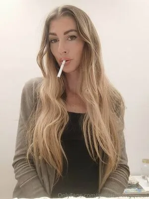 Ginasmokingqueen OnlyFans Leaked Free Thumbnail Picture - #0iYpTMjDeI