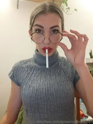Ginasmokingqueen OnlyFans Leaked Free Thumbnail Picture - #FMNclydo3G