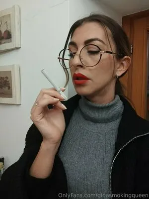 Ginasmokingqueen OnlyFans Leaked Free Thumbnail Picture - #HhL85J1ON9