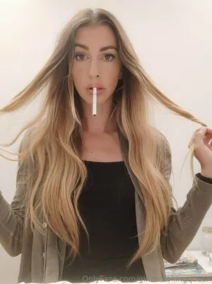Ginasmokingqueen OnlyFans Leaked Free Thumbnail Picture - #ax118AcRnN