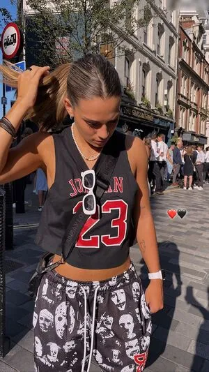 Giovana Queiroz Costa OnlyFans Leaked Free Thumbnail Picture - #ZFHmSsZeOH