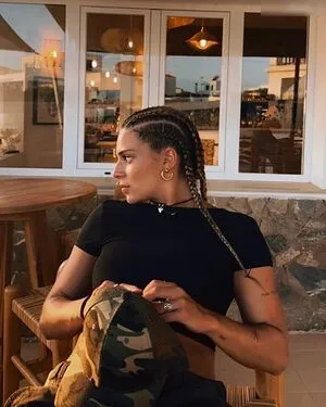 Giovana Queiroz Costa OnlyFans Leaked Free Thumbnail Picture - #c5y38gJGRW