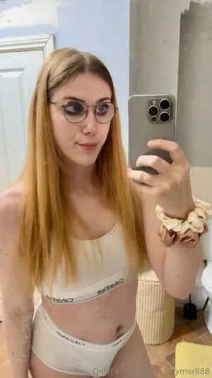 Girl Gaymer888 OnlyFans Leaked Free Thumbnail Picture - #CeaFumLGBE