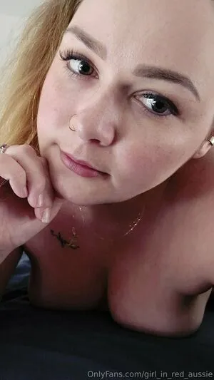 Girl In Red Aussie OnlyFans Leaked Free Thumbnail Picture - #FeiXwXIC8Z