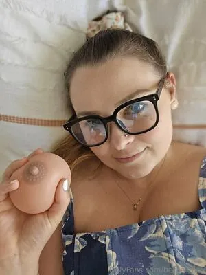 Girl In Red Aussie OnlyFans Leaked Free Thumbnail Picture - #bjz4qdiOjF