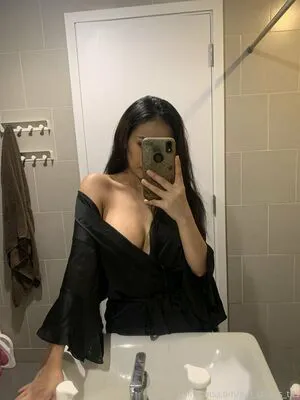 Girl Shows Tits OnlyFans Leaked Free Thumbnail Picture - #GNZnyHdsUL