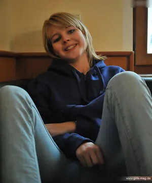 Girls Magazine OnlyFans Leaked Free Thumbnail Picture - #1XsofDEqAK