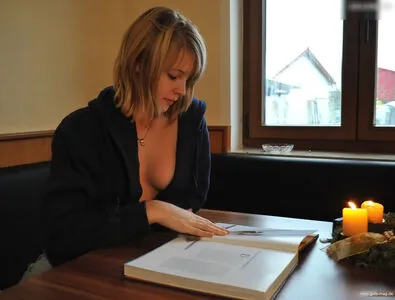 Girls Magazine OnlyFans Leaked Free Thumbnail Picture - #FCtAlapKST