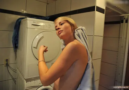 Girls Magazine OnlyFans Leaked Free Thumbnail Picture - #XxWQaLI6M3