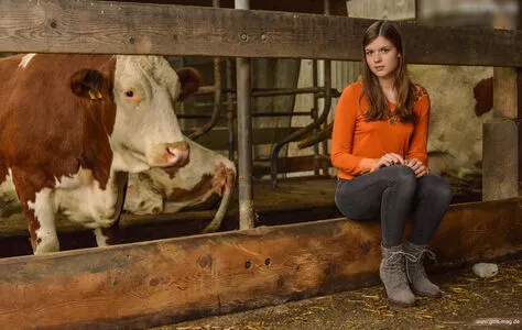 Girls Magazine OnlyFans Leaked Free Thumbnail Picture - #Z0Z2vc14TE